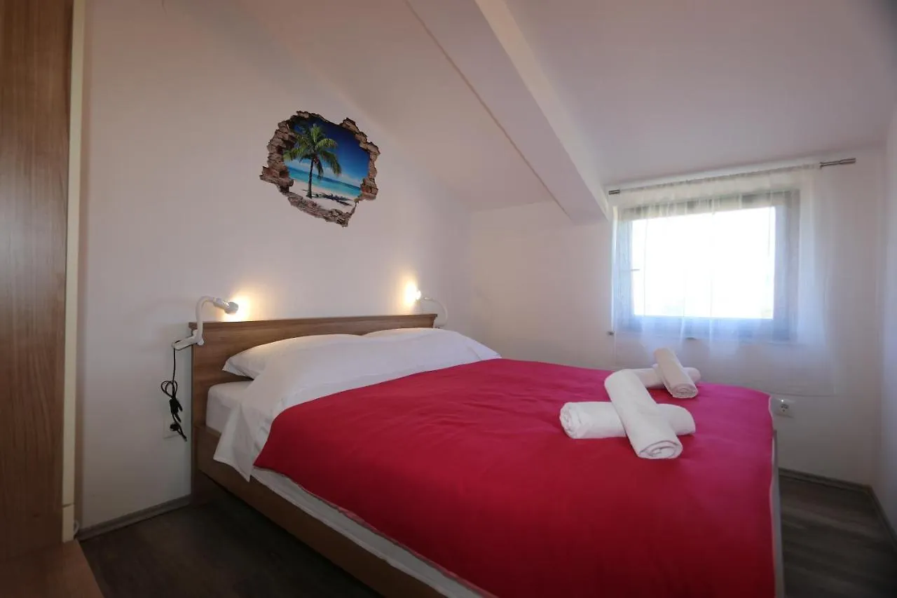 Apartment Petra Šilo 0*,
